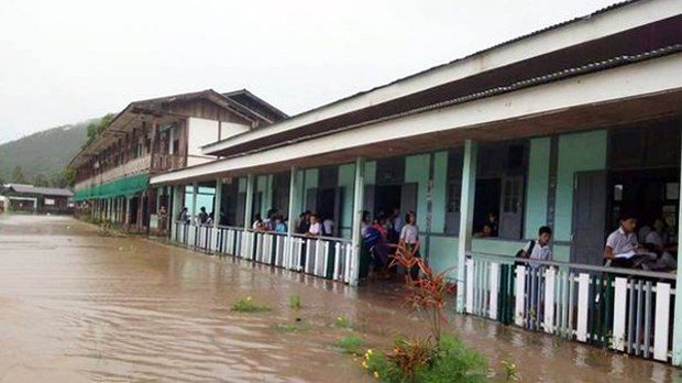 ဧရာ၀တီမြစ်ရေလျှံမှုကြောင့် စာသင်ကျောင်း (၁၀၀) ကျော် ယာယီပိတ်ထား