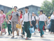 မိဘများ ကျောင်းပို့ကျောင်းကြိုလုပ်ရာတွင် လူစုလူဝေးမဖြစ်စေရန်
