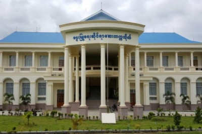 ေမြးျမဴေရးဆုိင္ရာ ေဆးတကၠသုိလ္မွ ၀င္ခြင့္ေခၚယူသည့္အမွတ္