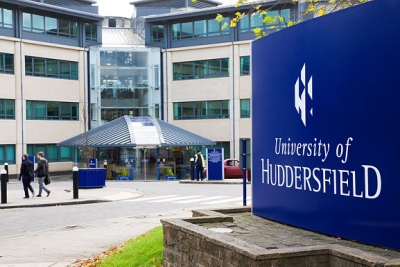 University of Huddersfield (UK) မွ ၂၀၁၇ ပညာသင္ႏွစ္ ျမန္မာေက်ာင္းသားမ်ားအတြက္ သီးသန္႔ ပညာသင္ဆု