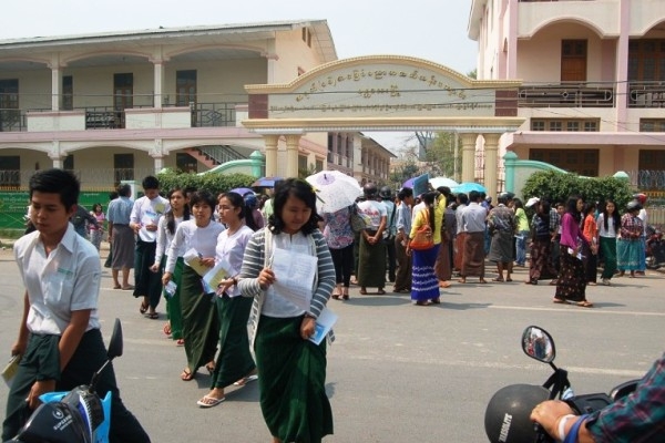 တကၠသိုလ္၀င္တန္းေအာင္ခ်က္ျမင့္မားဖို႔အတြက္ ဆရာ၊ ဆရာမမ်ားကို သင္ၾကားသည့္ ဘာသာရပ္ႏွင့္ ကိုက္ညီမႈ ရွိ/မရွိ စိစစ္မည္